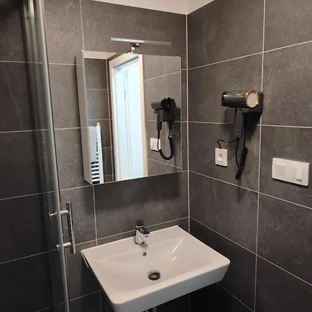 Aparthotel Great 3*